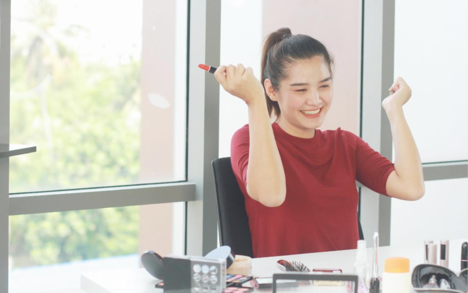 Sessione di scrittura creativa con focus su tecniche narrative avanzate