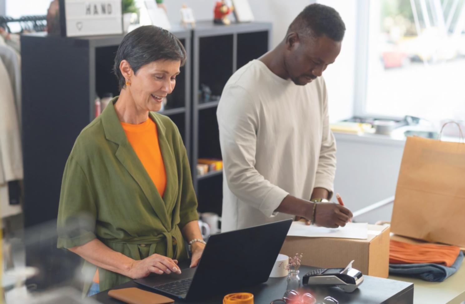 Sessione di editing e revisione testi con feedback personalizzato